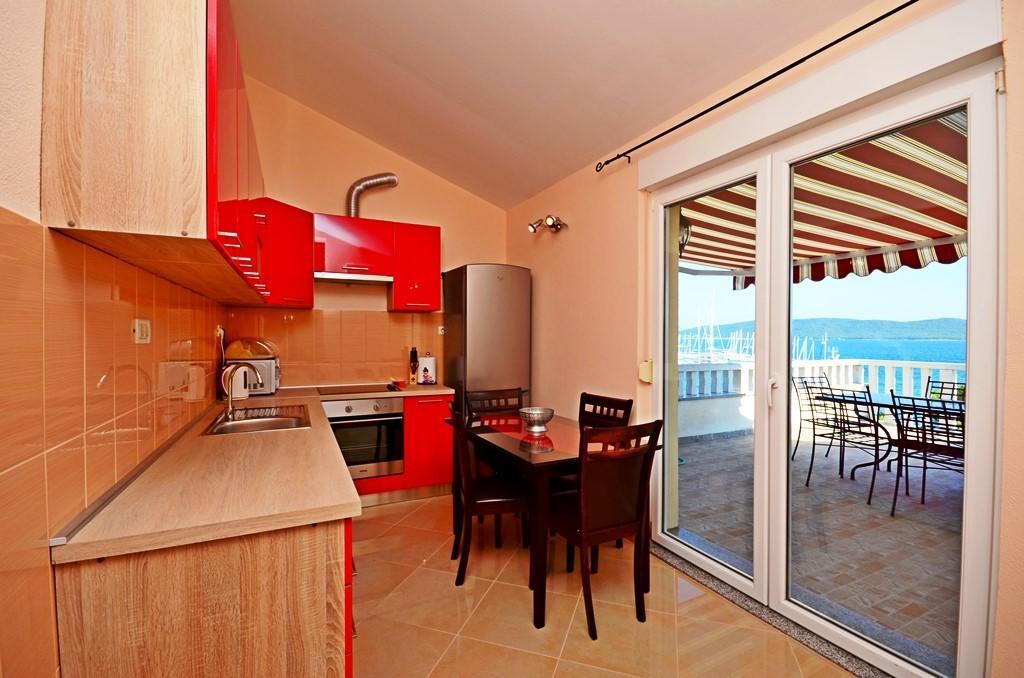 Apartment Luxury Cream Kastela Room photo